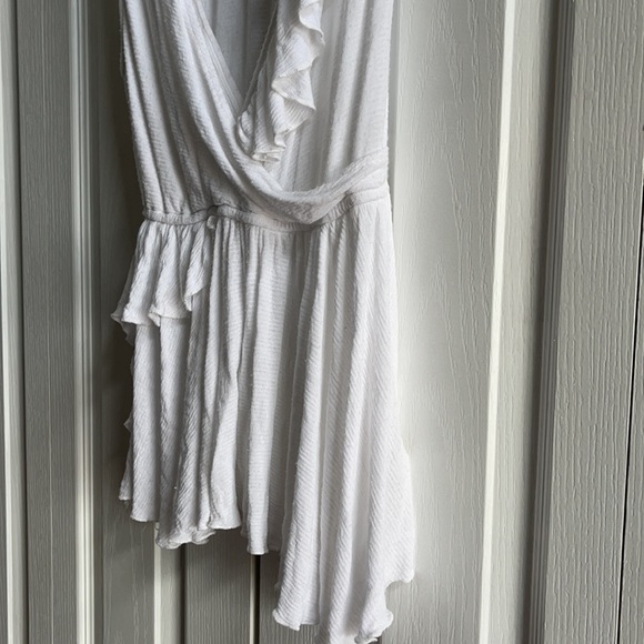 FREE PEOPLE Float Away Asymmetrical Ruffle Tank - Picture 7 of 15
